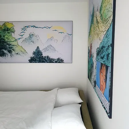 Hotel Comic Art